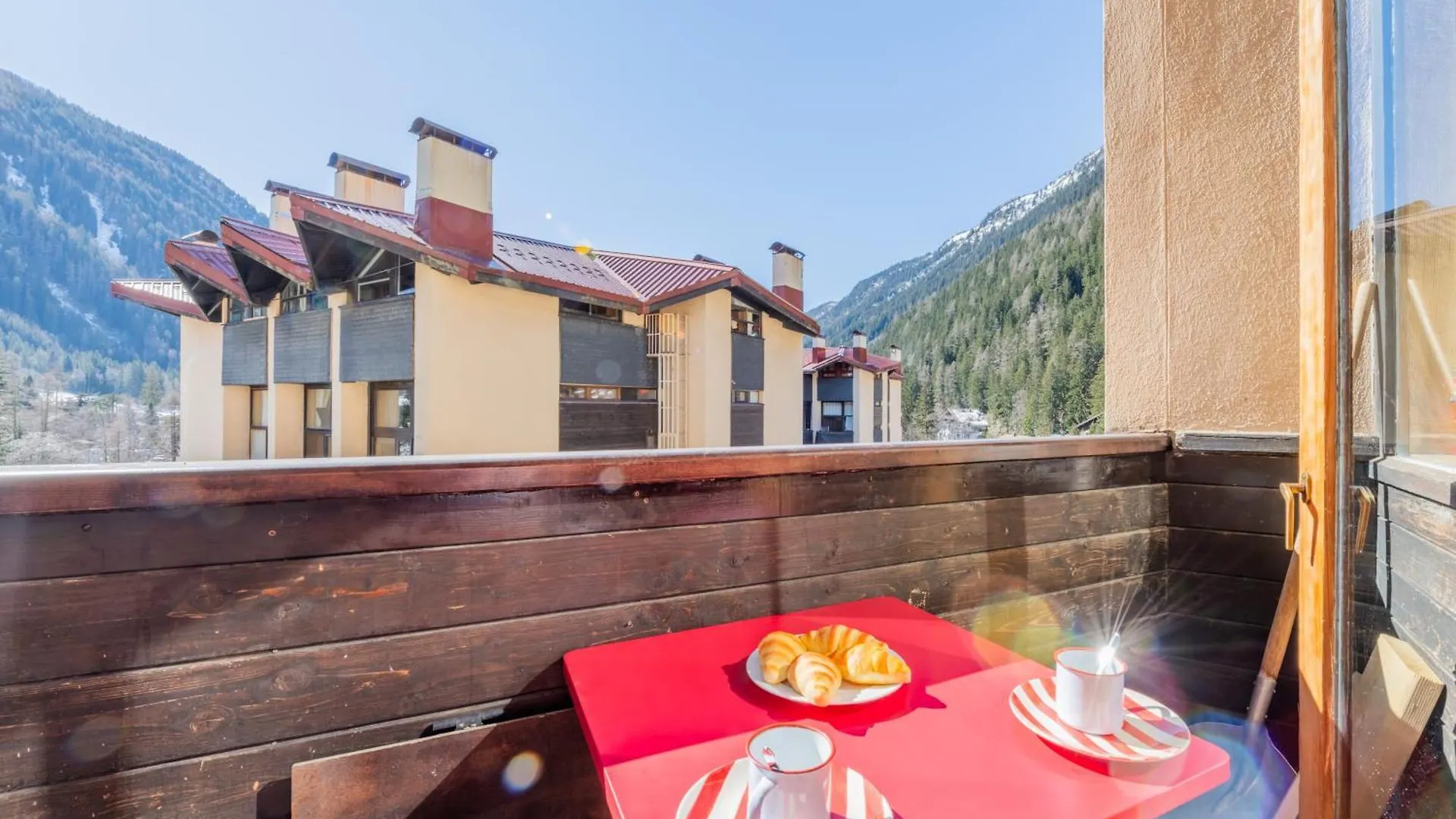 Residence Grand Roc - Campanules 305 - Happy Rentals Chamonix Apartment